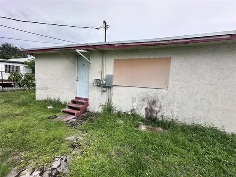 2760 NW 11th Court Fort Lauderdale FL 33311