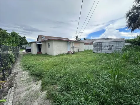 2760 NW 11th Court Fort Lauderdale FL 33311