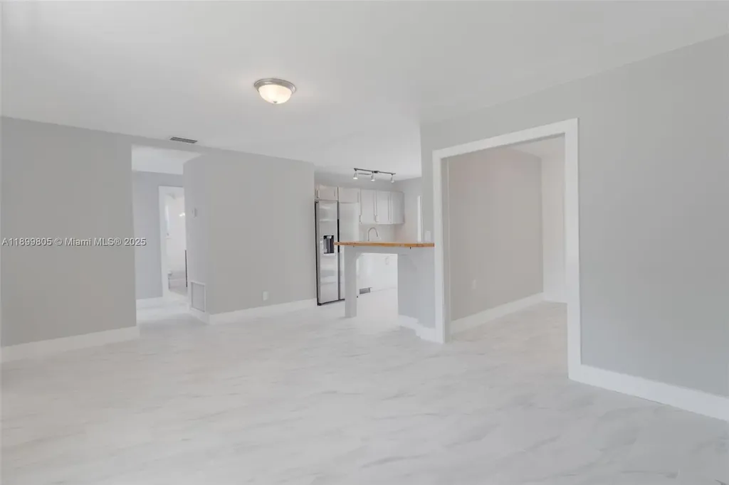 246 NE 13th Street Delray Beach FL 33444