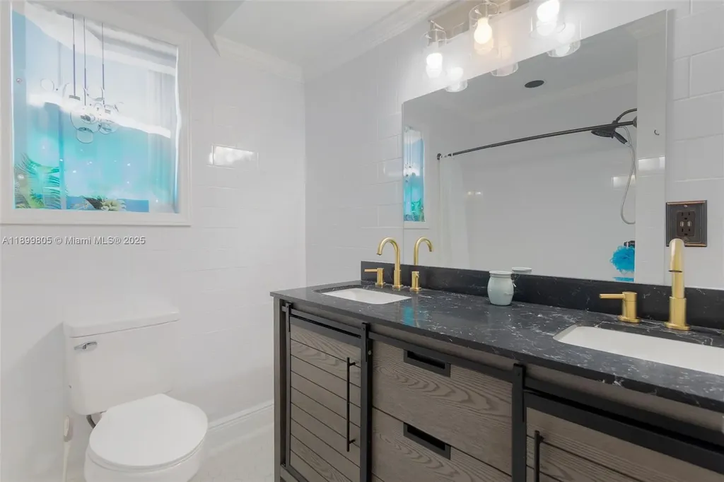 246 NE 13th Street Delray Beach FL 33444