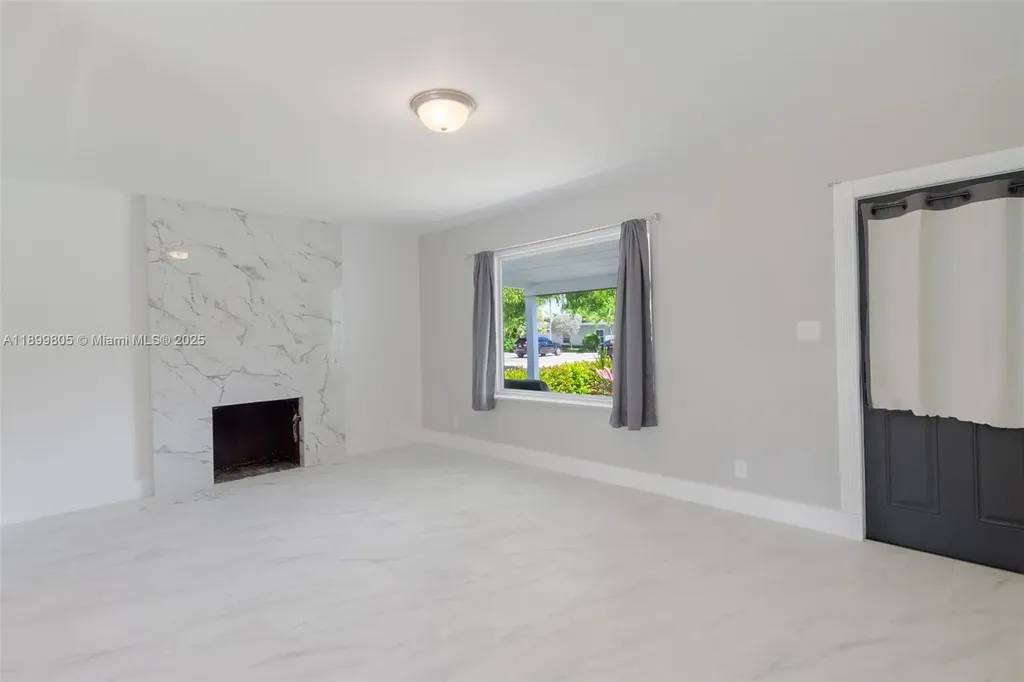 246 NE 13th Street Delray Beach FL 33444