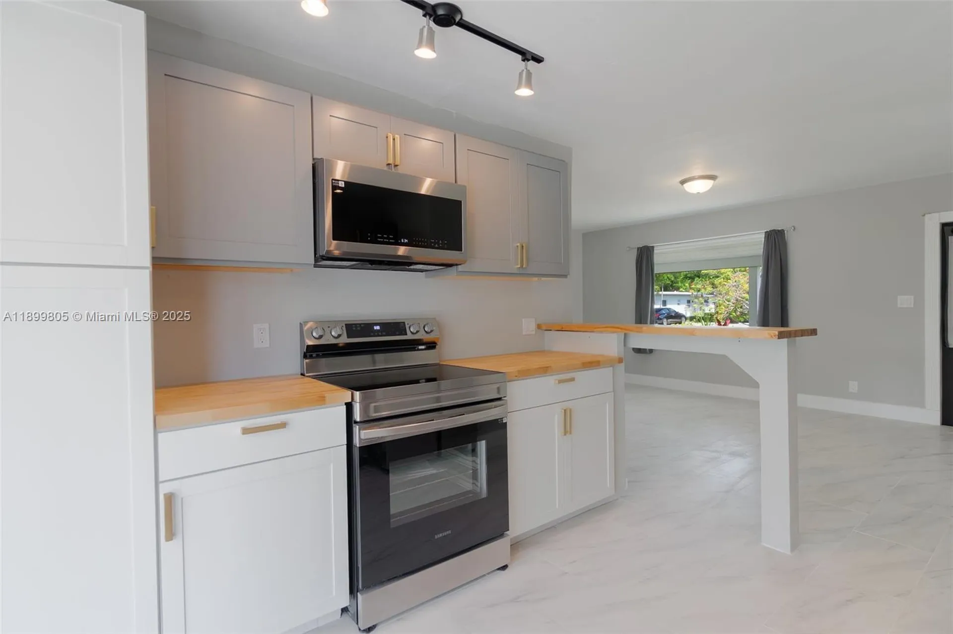 246 NE 13th Street Delray Beach FL 33444