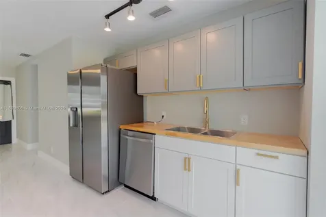 246 NE 13th Street Delray Beach FL 33444