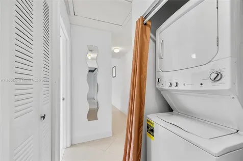 1101 Summit Place Circle West Palm Beach FL 33415