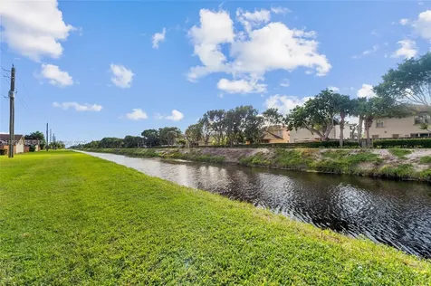 1101 Summit Place Circle West Palm Beach FL 33415