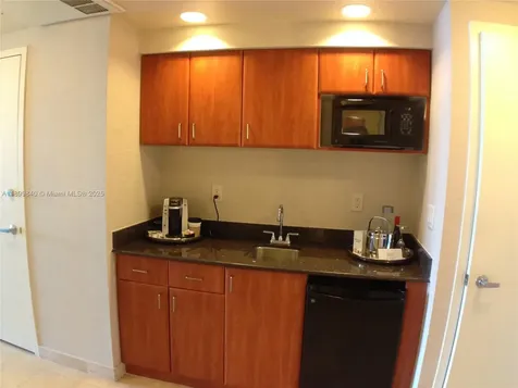 18001 Collins Avenue Sunny Isles Beach FL 33160