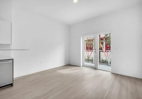 501 N West Dixie Highway Hallandale Beach FL 33009
