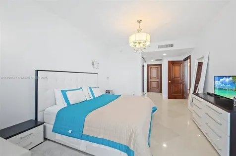 17875 Collins Avenue Sunny Isles Beach FL 33160