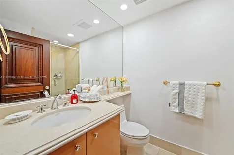 17875 Collins Avenue Sunny Isles Beach FL 33160