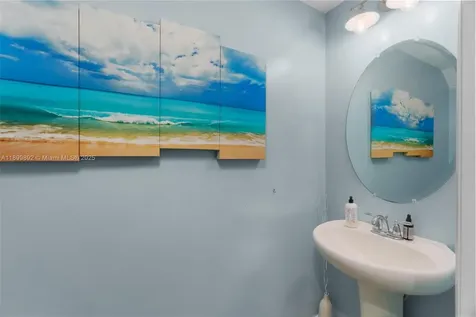 278 SW 7th Court Pompano Beach FL 33060