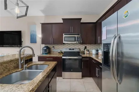 278 SW 7th Court Pompano Beach FL 33060