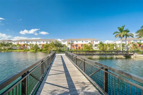 278 SW 7th Court Pompano Beach FL 33060