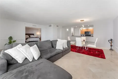 6917 Collins Avenue Miami Beach FL 33141