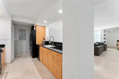 6917 Collins Avenue Miami Beach FL 33141