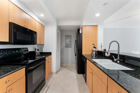 6917 Collins Avenue Miami Beach FL 33141