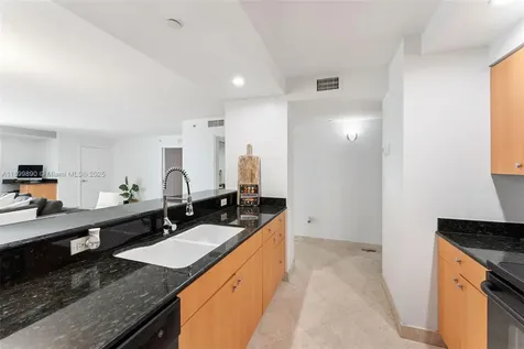 6917 Collins Avenue Miami Beach FL 33141