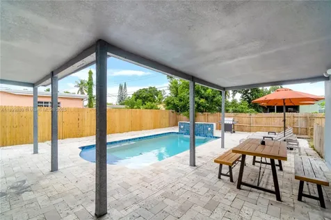 3961 NW 34th Avenue Lauderdale Lakes FL 33309