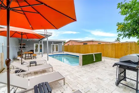 3961 NW 34th Avenue Lauderdale Lakes FL 33309