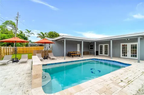 3961 NW 34th Avenue Lauderdale Lakes FL 33309
