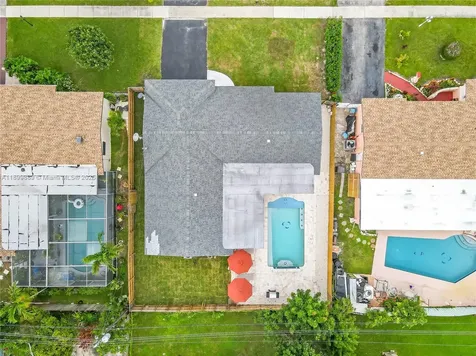 3961 NW 34th Avenue Lauderdale Lakes FL 33309