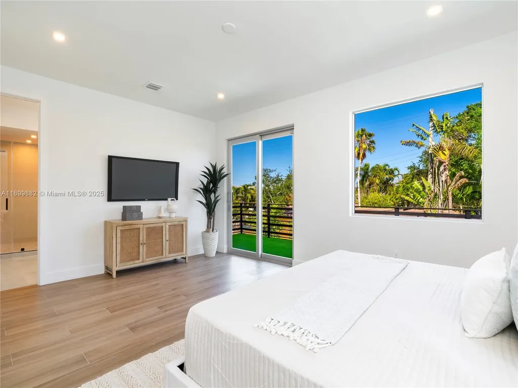 734 NE 14th Avenue Fort Lauderdale FL 33304