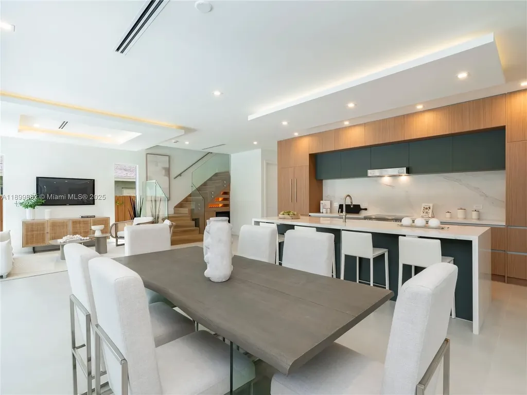 734 NE 14th Avenue Fort Lauderdale FL 33304