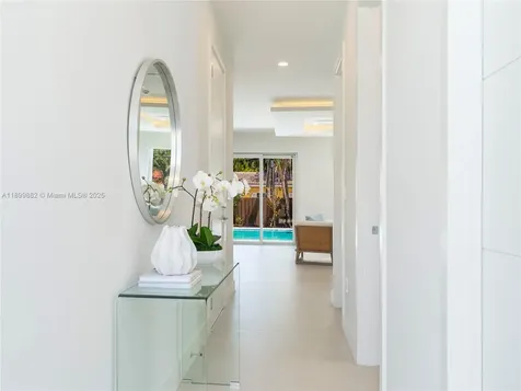 734 NE 14th Avenue Fort Lauderdale FL 33304