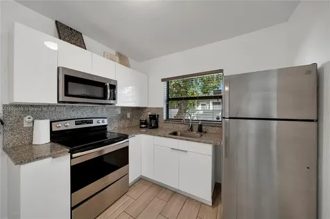 3181 NW 5th Avenue Miami FL 33127