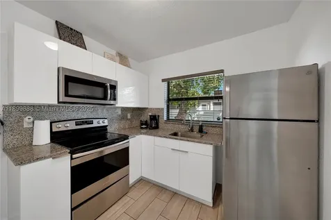3181 NW 5th Avenue Miami FL 33127