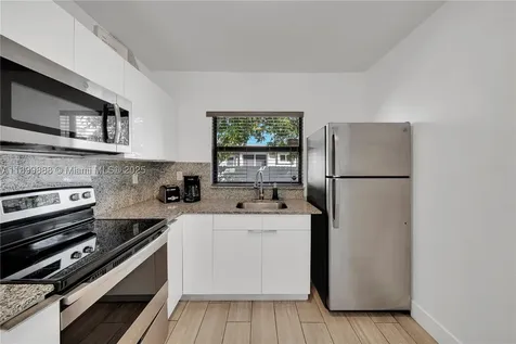 3181 NW 5th Avenue Miami FL 33127
