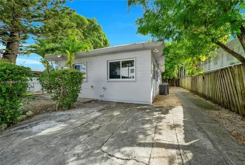 3181 NW 5th Avenue Miami FL 33127
