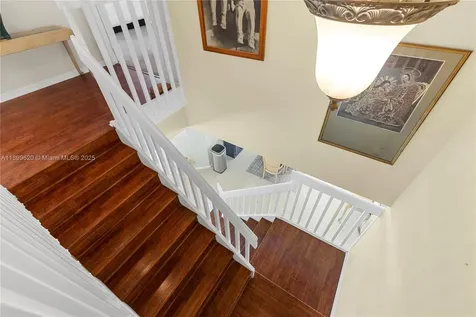 1071 NW 184th Terrace Pembroke Pines FL 33029