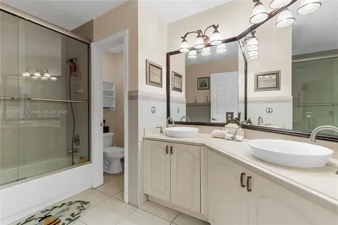 1071 NW 184th Terrace Pembroke Pines FL 33029