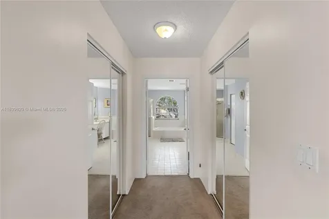 1071 NW 184th Terrace Pembroke Pines FL 33029