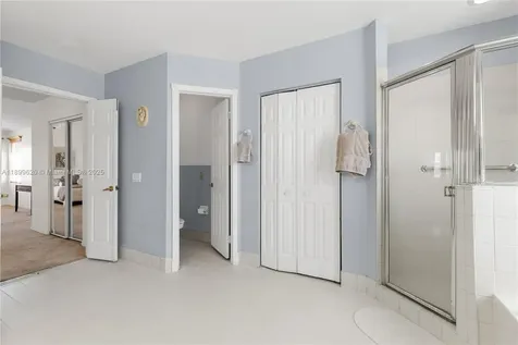 1071 NW 184th Terrace Pembroke Pines FL 33029