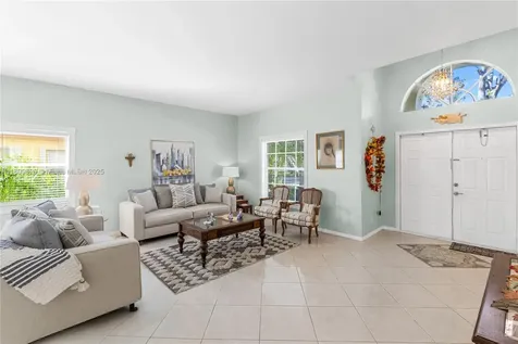 1071 NW 184th Terrace Pembroke Pines FL 33029