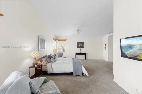 1071 NW 184th Terrace Pembroke Pines FL 33029