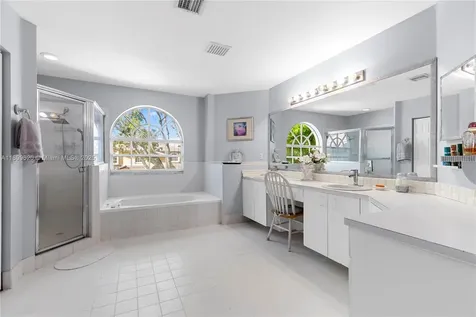 1071 NW 184th Terrace Pembroke Pines FL 33029