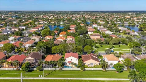 1071 NW 184th Terrace Pembroke Pines FL 33029