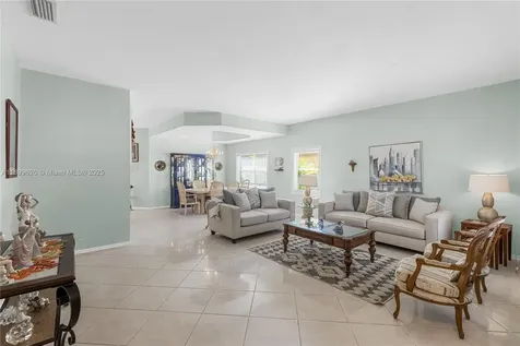 1071 NW 184th Terrace Pembroke Pines FL 33029
