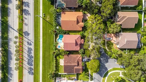 1071 NW 184th Terrace Pembroke Pines FL 33029