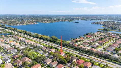 1071 NW 184th Terrace Pembroke Pines FL 33029