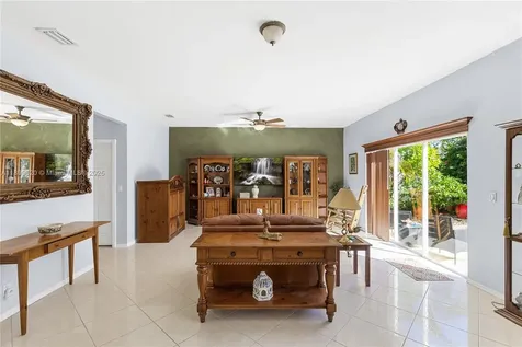 1071 NW 184th Terrace Pembroke Pines FL 33029