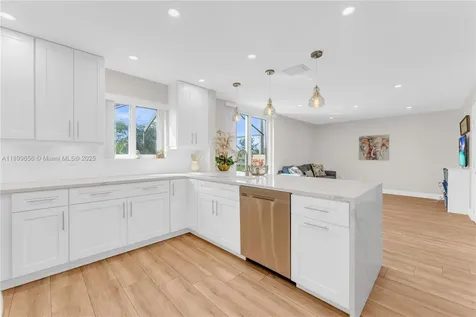 11764 SW 1st Street Coral Springs FL 33071