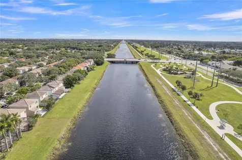 11764 SW 1st Street Coral Springs FL 33071