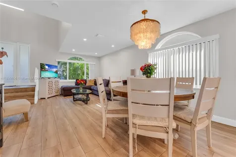 11764 SW 1st Street Coral Springs FL 33071