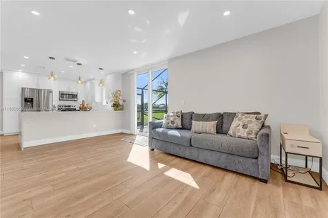 11764 SW 1st Street Coral Springs FL 33071