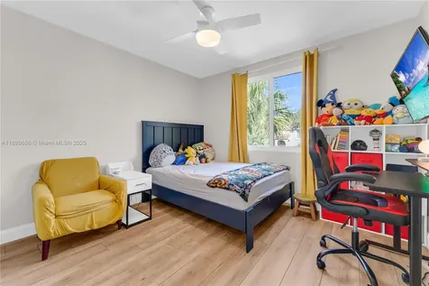 11764 SW 1st Street Coral Springs FL 33071