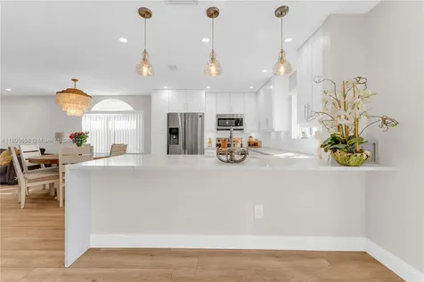 11764 SW 1st Street Coral Springs FL 33071