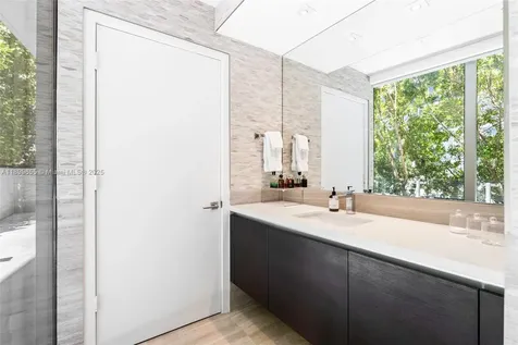 1 Collins Avenue Miami Beach FL 33139